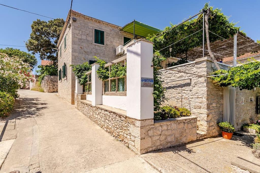 Pinta Apartments Lumbarda Exterior foto